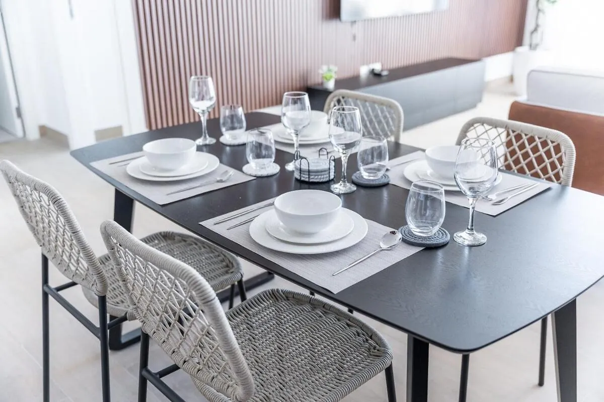 Gorgeous 1-Bedroom Apartment With Beach Access In Port De La Mer Dubái 0*,  Emiratos Árabes Unidos
